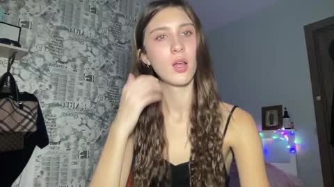 Snapshot of pussygir007 chatting on 01.09.25 pussygirl007 online show from 01.09.25