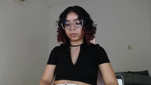 Snapshot of putakusan chatting on 12.22.24 Izumi online show from 12.22.24