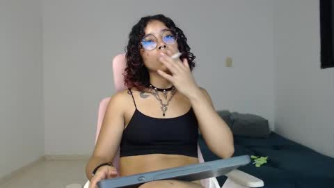 Snapshot of putakusan chatting on 12.30.24 Izumi online show from 12.30.24