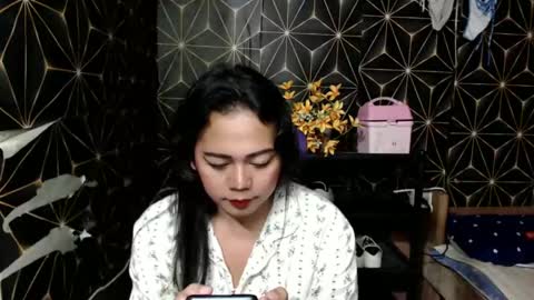 queen_ennah online show from 01.12.25