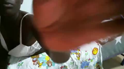 Snapshot of queen_mah chatting on 03.07.25 Queen online show from 03.07.25