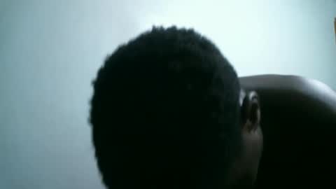 Snapshot of queen_mah chatting on 10.08.25 Queen online show from 10.08.25