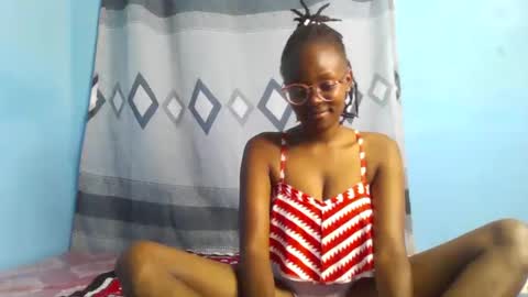 Snapshot of queenmerliz331240 chatting on 02.08.25 queenmerliz331240 online show from 02.08.25