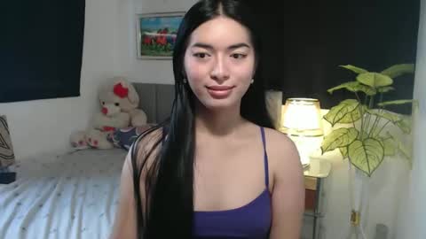 QueenPinay69 online show from 10.04.25