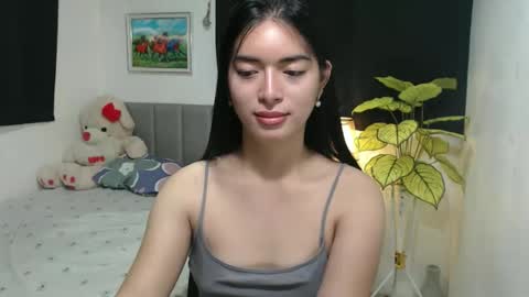 QueenPinay69 online show from 10.06.25