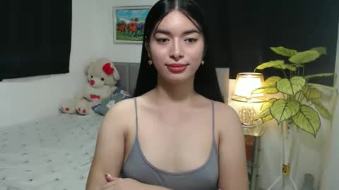QueenPinay69 online show from 10.13.25