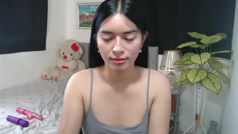QueenPinay69 online show from 10.14.25