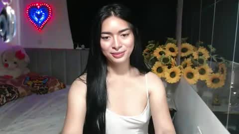 QueenPinay69 online show from 11.28.25