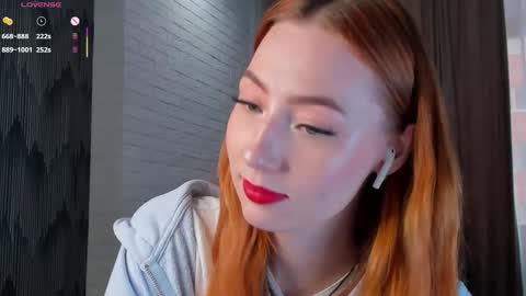 Snapshot of quennaedger chatting on 02.13.25 Fiona online show from 02.13.25
