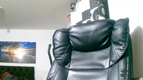 Snapshot of querubinrebelde chatting on 03.10.25 Don Ramon online show from 03.10.25