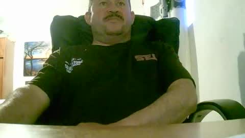 Snapshot of querubinrebelde chatting on 10.19.25 Don Ramon online show from 10.19.25
