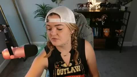 Bri online show from 11.23.25