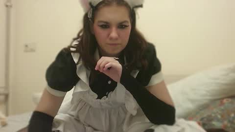 Snapshot of rainyvibe_ chatting on 09.29.25 rainyvibe_ online show from 09.29.25