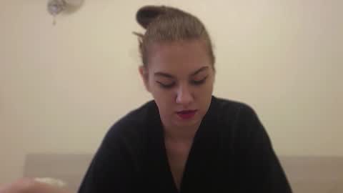 Snapshot of rainyvibe_ chatting on 10.12.25 rainyvibe_ online show from 10.12.25