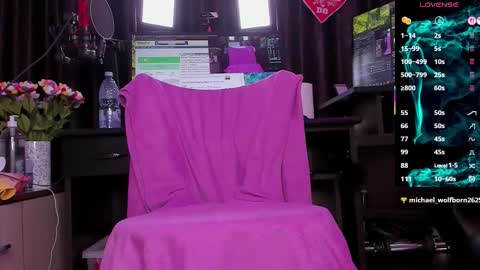 Laura online show from 09.30.25