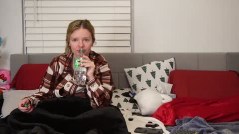 Snapshot of ramichick chatting on 01.06.25 Rami online show from 01.06.25