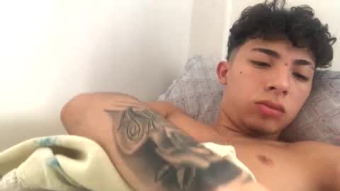 ramiroo2312 online show from 02.18.25