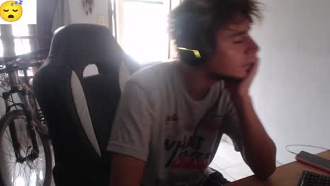 Snapshot of ramisexyloveyou chatting on 01.19.25 Ramiro online show from 01.19.25