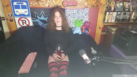 Snapshot of ramona_femboy chatting on 09.14.25 ramona_femboy online show from 09.14.25