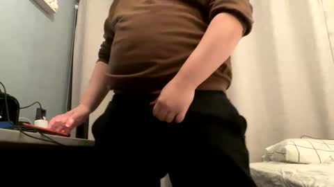 Snapshot of ramsesderde chatting on 12.11.24 ramsesderde online show from 12.11.24