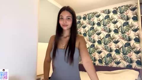 Snapshot of ranaeriveras chatting on 10.12.25 ShyBerry online show from 10.12.25