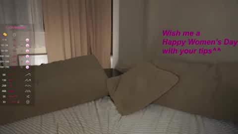 Snapshot of randichaplin chatting on 03.08.25 Vilda online show from 03.08.25