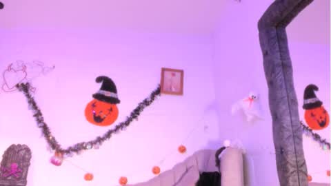 Raquel online show from 10.29.25