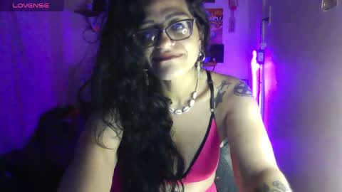 Snapshot of ravenandsin chatting on 01.28.25 Raven online show from 01.28.25