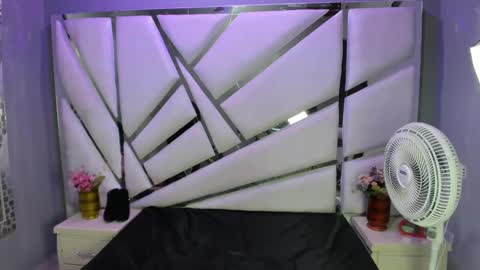 Raven Celeste online show from 09.17.25