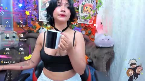 Snapshot of ravenn_20 chatting on 11.10.25 RavenN online show from 11.10.25