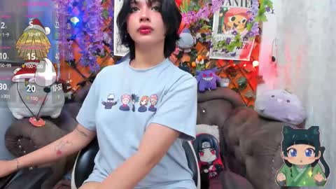 Snapshot of ravenn_20 chatting on 12.02.25 RavenN online show from 12.02.25