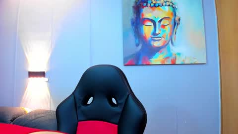 Snapshot of rawmathews chatting on 12.25.24 rawmathews online show from 12.25.24