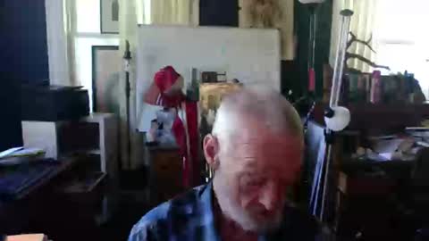 Snapshot of ray1776ray chatting on 10.04.25 ray1776ray online show from 10.04.25