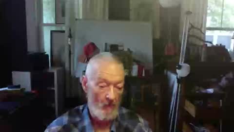Snapshot of ray1776ray chatting on 10.05.25 ray1776ray online show from 10.05.25