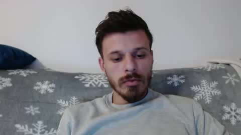 Snapshot of rayann27 chatting on 12.16.24 rayan online show from 12.16.24