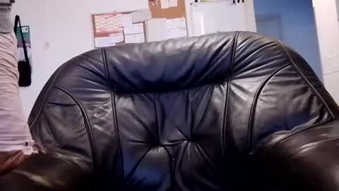 Snapshot of rayerdennis chatting on 10.28.25 rayerdennis online show from 10.28.25