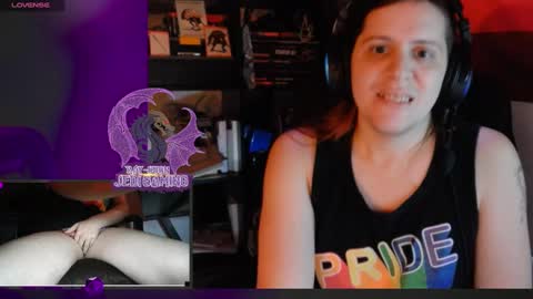 Snapshot of raysuon chatting on 01.04.25 Rae-Suon online show from 01.04.25