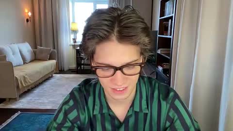 Snapshot of realsupermichael chatting on 01.05.25 AliceEve online show from 01.05.25