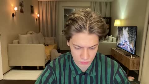 Snapshot of realsupermichael chatting on 02.04.25 AliceEve online show from 02.04.25