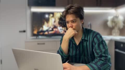 Snapshot of realsupermichael chatting on 02.17.25 AliceEve online show from 02.17.25