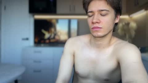 Snapshot of realsupermichael chatting on 02.20.25 AliceEve online show from 02.20.25