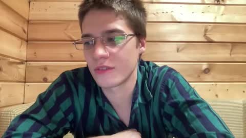 Snapshot of realsupermichael chatting on 10.03.25 AliceEve online show from 10.03.25