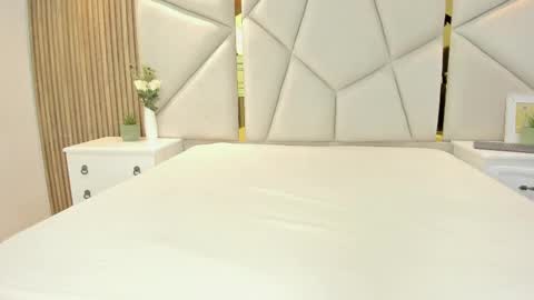 Snapshot of rebeca_brown_ chatting on 10.17.25 Rebeca online show from 10.17.25