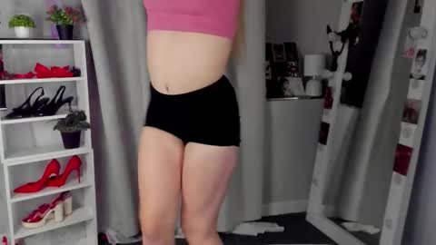 rebecca_____ online show from 10.07.25