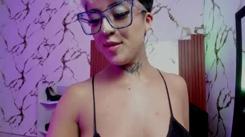 Snapshot of rebeka_baker chatting on 09.09.25 REBEKA online show from 09.09.25