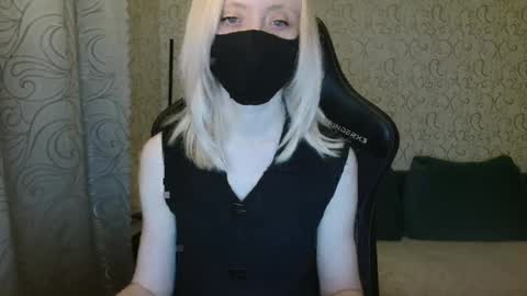 RebesaOlset online show from 12.25.24