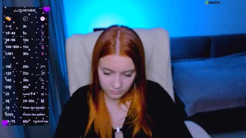 Snapshot of red__dizzy chatting on 10.06.25 red__dizzy online show from 10.06.25