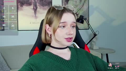 Snapshot of red_queeen chatting on 01.21.25 QUEEN OF EVIL online show from 01.21.25