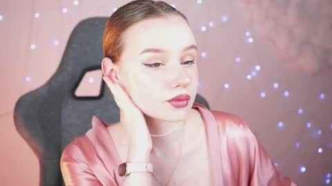 Snapshot of red_queeen chatting on 02.26.25 QUEEN OF EVIL online show from 02.26.25