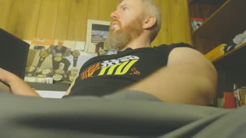 theredhead4fun online show from 02.19.25